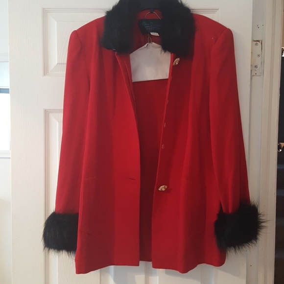 maria dionisiou Dresses & Skirts - Vintage Maria Dionisiou 2 piece skirt suit